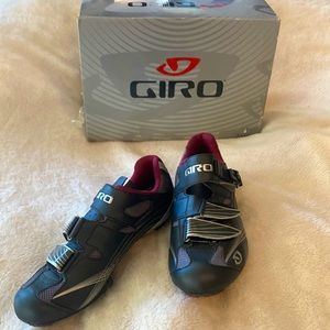 Giro women’s bike shoes size 42EU and clips